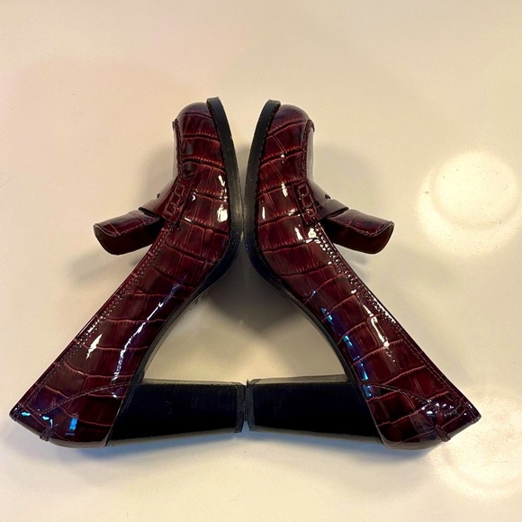 Marc By Marc Jacobs Burgundy Patent Leather Heels - Picture 8 of 15